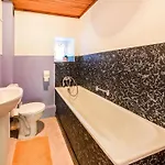 Casa de Férias Forestside Escape For 15 Guests *