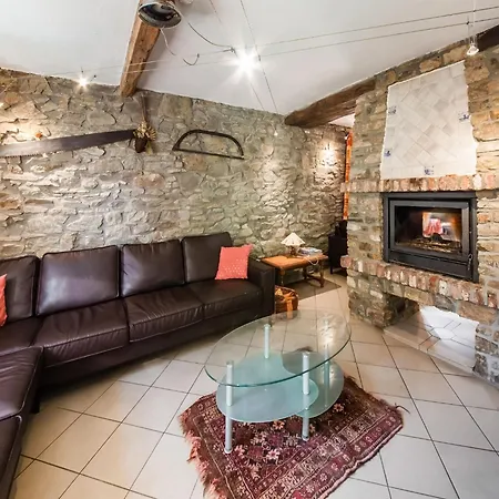 Forestside Escape For 15 Guests Awenne