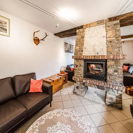 Forestside Escape For 15 Guests * Awenne