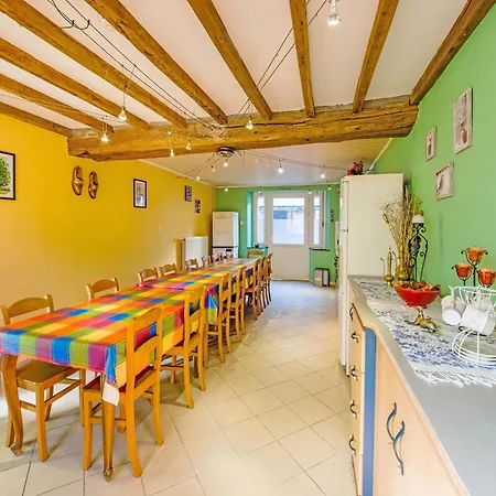 Forestside Escape For 15 Guests *