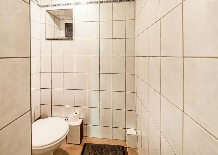 Forestside Escape For 15 Guests אבנה