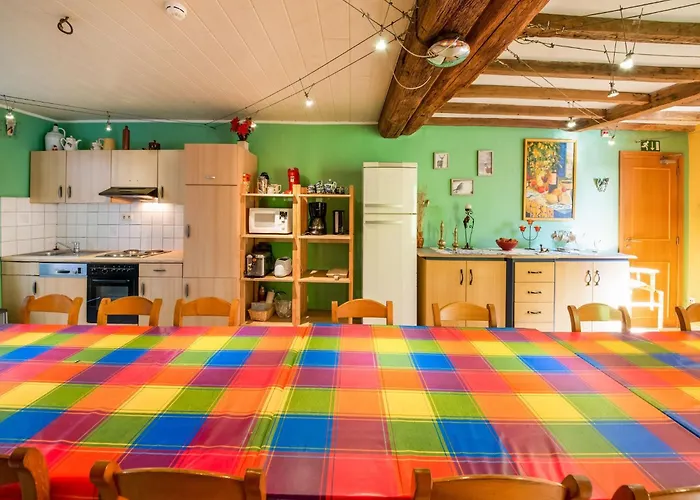 Forestside Escape For 15 Guests בית נופש *
