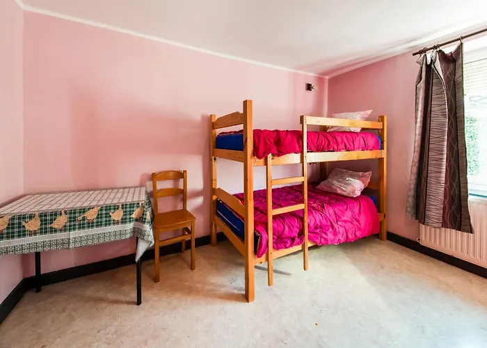 Forestside Escape For 15 Guests