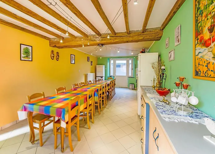 Forestside Escape For 15 Guests *