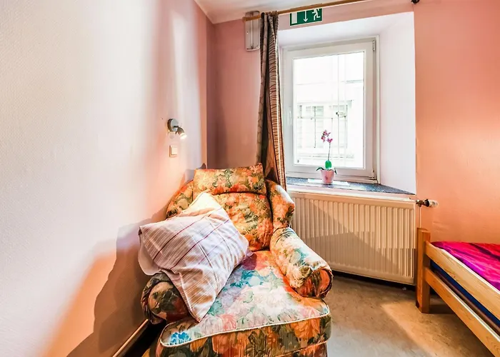 Holiday home Forestside Escape For 15 Guests Awenne